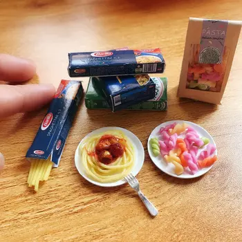 Новый 1 пакет миниатюрных макаронных изделий в масштабе 1/6, мини-спагетти, лапша для кукольного домика, кухонные игрушки, аксессуары