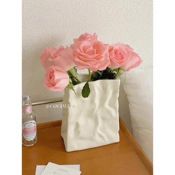 Кремовый ветер, керамический плиссированный бумажный пакет, ваза, украшения для гостиной, стол для цветочной композиции, ниша для сушеных цветов